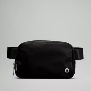LULULEMON Belt Bag Black 1L